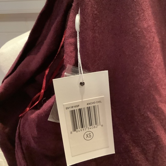 #210 NWT Revolution Open FrontButton Detail Maroon Plum Cardigan Size XS - Picture 8 of 8